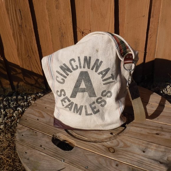 Crossbodyleather Extra Large Leather/Cotton Tote Made in USA - Picture 12 of 12